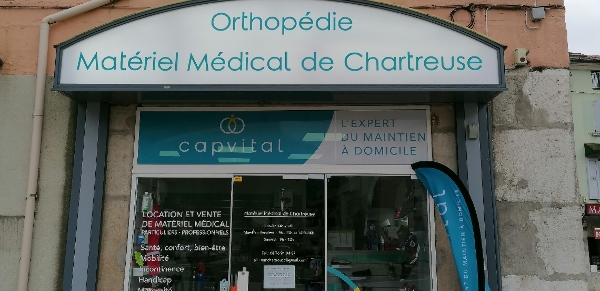 MATERIEL MEDICAL DE CHARTREUSE - image 1
