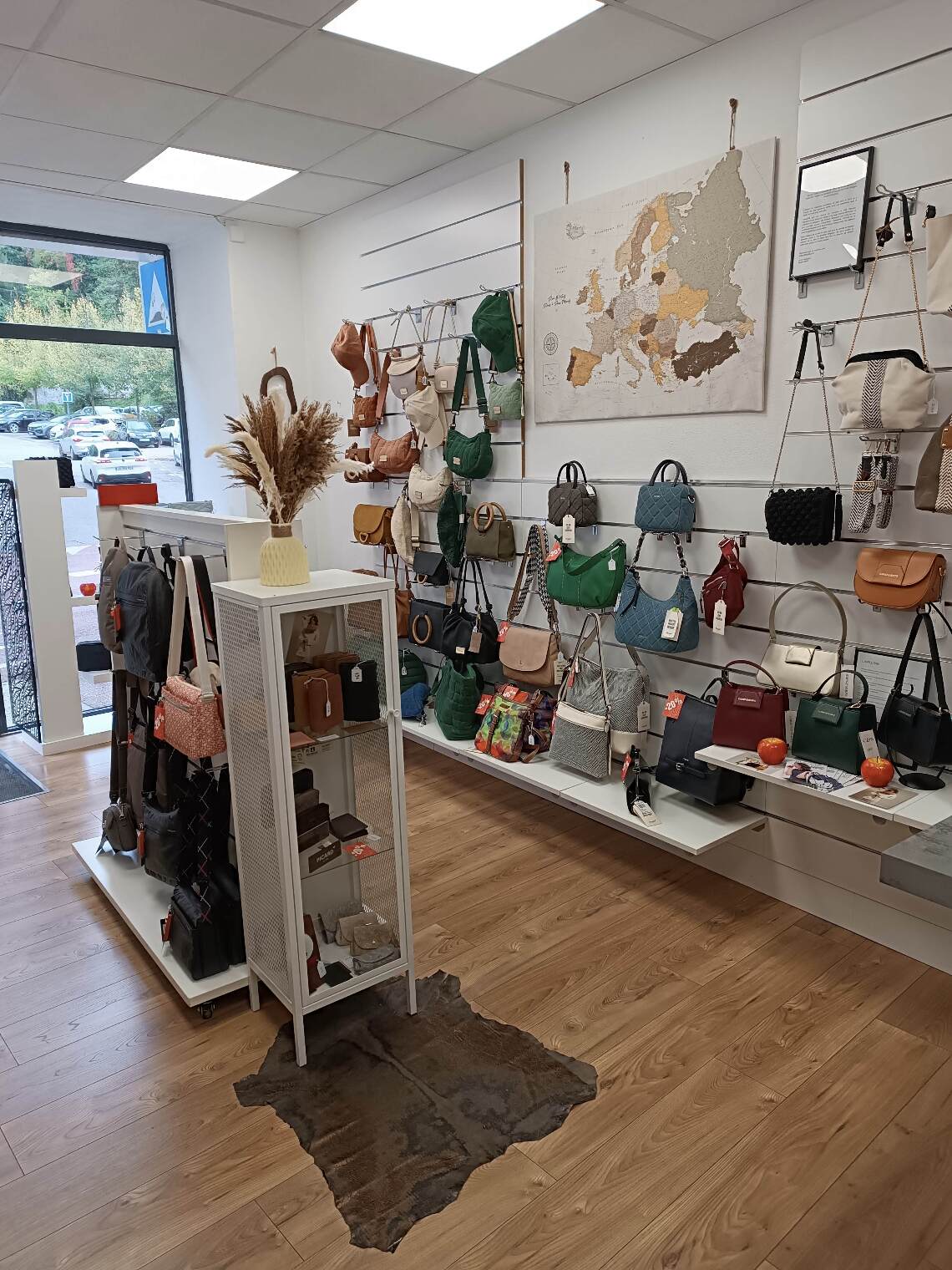 Sacs &agrave; main &agrave; Voiron, D'Hier &agrave; Deux Mains Maroquinerie - image 4