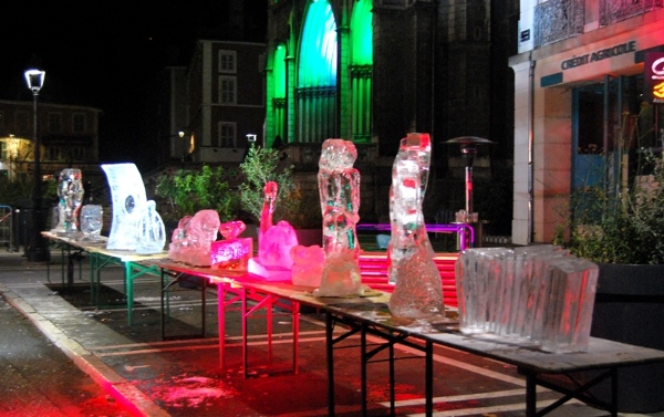 VOIRON COMMERCES - image 1