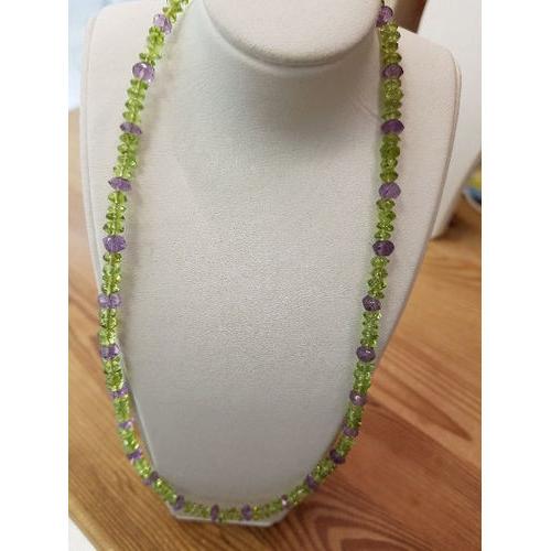 Collier p&eacute;ridot & am&eacute;thyste