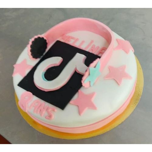 G&acirc;teau Tik Tok