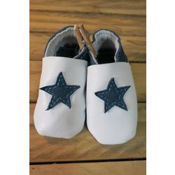 Chausson bébé en cuir souple blanc et bleu canard motif étoile