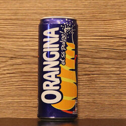 Canette Orangina