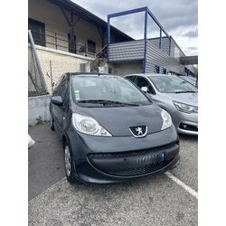 PEUGEOT 107- 1,0 L ESSENCE 68CH