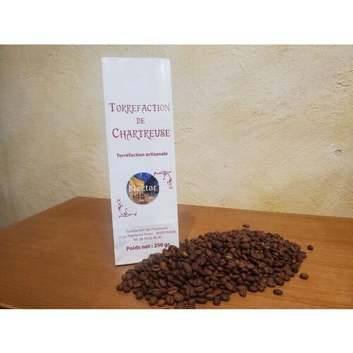 CAFE NECTAR -Mélange 100% arabica: 3/4 Amérique Latine, 1/4 Ethiopie aux arômes équilibrés.